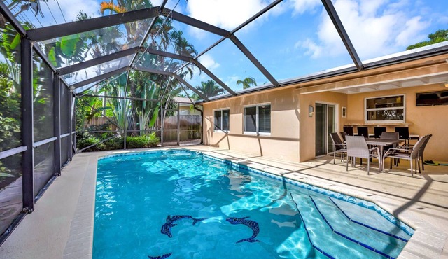 4898 4 Bedroom/2 Bathroom