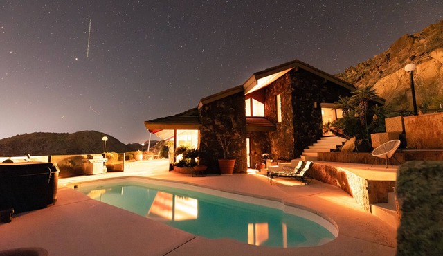 49 Palms Park Pl Joshua Tree National Park, Amazing views 5 ac estate Pool Spa