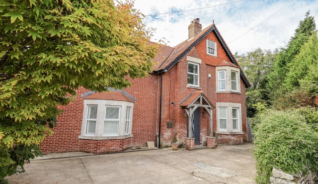 49 ULWELL ROAD, pet friendly, luxury holiday cottage in Swanage