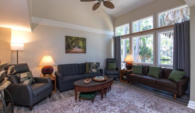 493 Egrets Pointe-Beautiful Townhome on Lagoon; Pool/Amenity Access Included