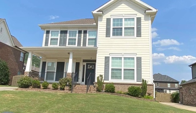 4b/3b Quiet Single Family Home, Pool and Trails Near Redstone Arsenal