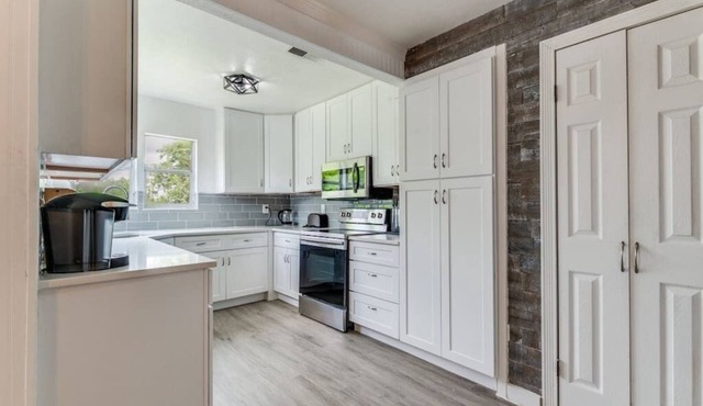 4B House with Premium Amenities