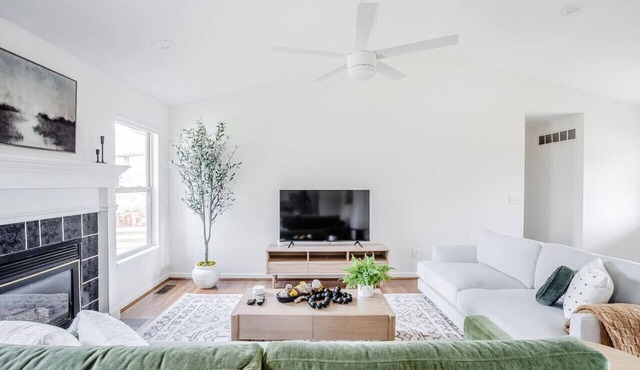 4B Ranch by Spooky Nook w/Movie Room, Fenced Yard