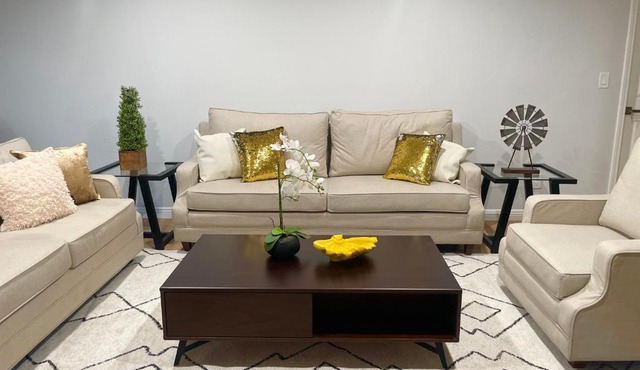 4B3B spacious brand new house share with host in Pasadena Great environment neighborhood