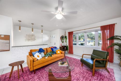 4bd Gator Grove Villa - Backyard - Games - Near UF