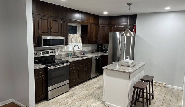 4Bd with pool near Sight & Sound, Spooky Nook Sport