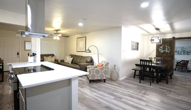 4bdr/1K/2Q/1D/3T 7 miles to AT&T Stadium 5 min to DFW Airport
