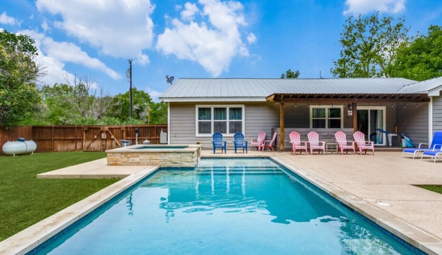 4BDRM W/Private Pool & Hot Tub - Walk to Town Square, Minutes to Wineries!