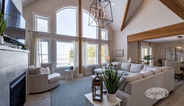 4bed 3bath Beach House Oasis on Georgian Bay! West Exposure!