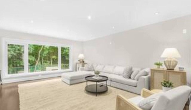 4Bed Modern Home W/WiFi + Parking + Ellerslie Park
