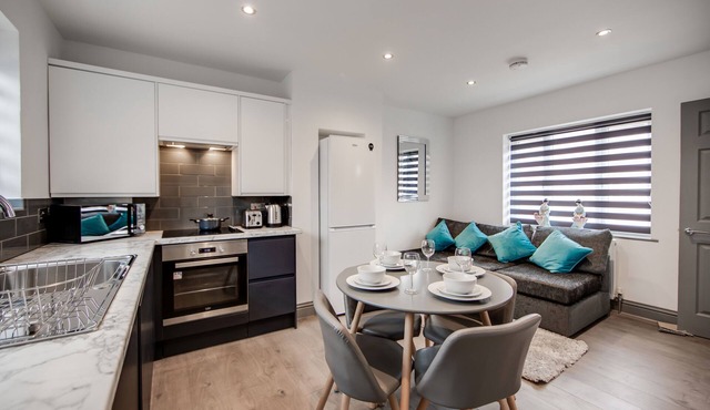 4Bed-Sleeps6-PrivateGarden-PetFriendly