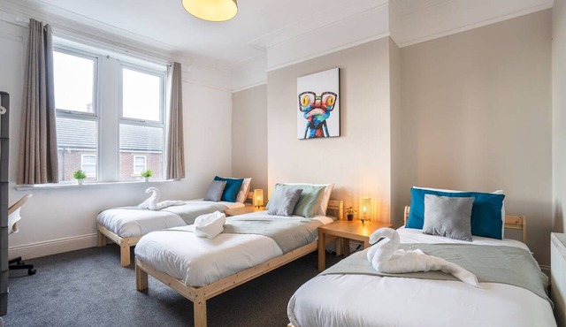 4bedrooms-3bath-9beds-wallsend