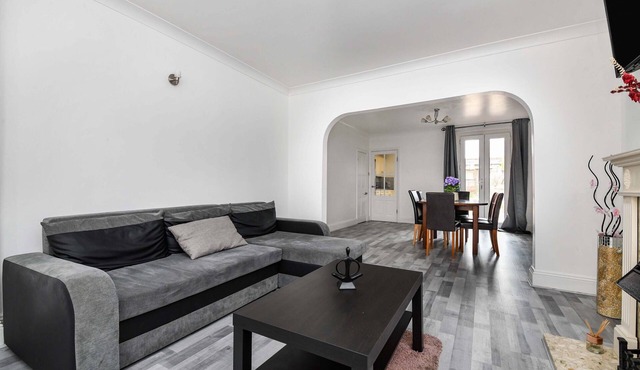 4BR-10Guests-Parking-Garden