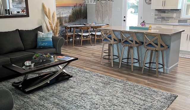 4BR 2 Bath House SEA STAR close to bay & beaches