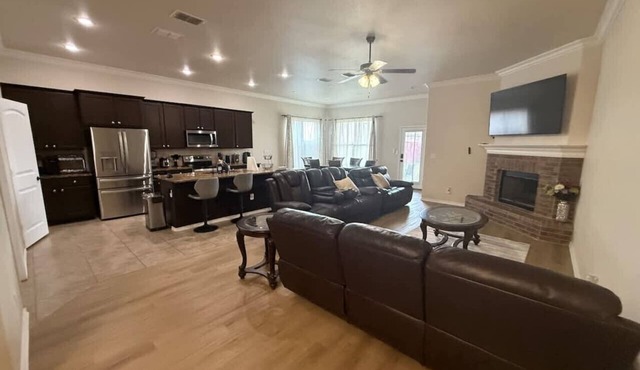 4BR/2B Lubbock CompleteHome Stay