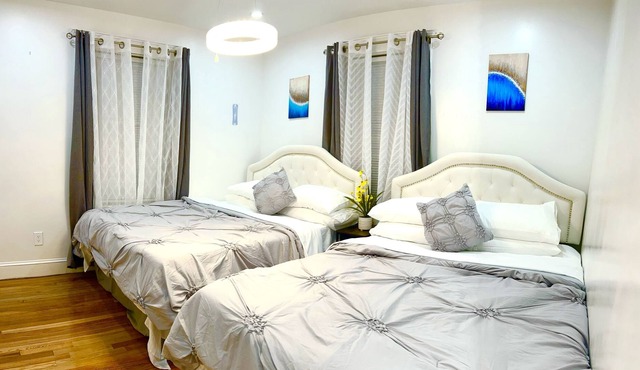 4BR 2BA 7BEd WOLLASTONBEACH/NearBOSTON Davis