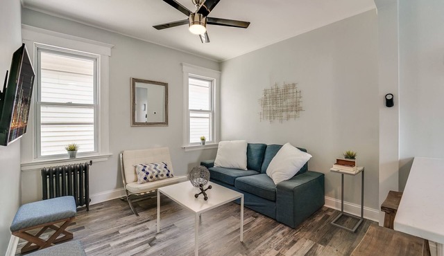 4BR/2BA Duplex Apt in Downtown Montclair w/Parking