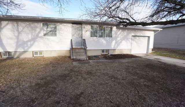 4BR/2BA Home – Fully Furnished King sized bed