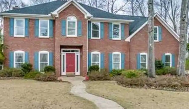 4BR 3.5ba 3400 ft2 Home With Short Drive to Campus