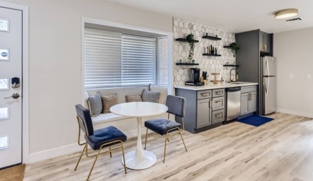 4BR/3Bath & Pool- Minutes from Strip & Convention