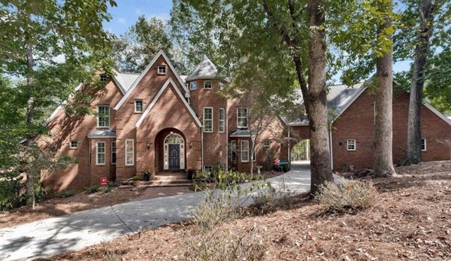 4BR/4BA luxury-Sleeps up to 13, Pvt Entrance N Oconee Rvr-Edge of UGA Campus