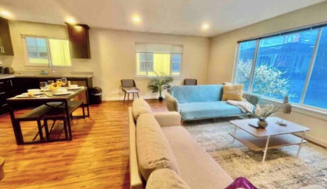 4BR/4BA Queen Anne Retreat & Easy Port Access!