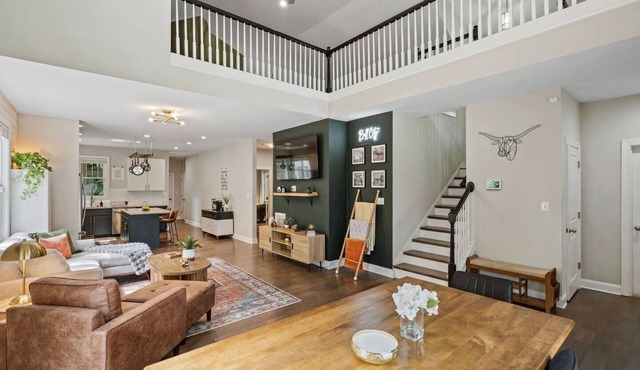 4BR/8 Guest Home | Modern Amenities | Duke/Med Ctr
