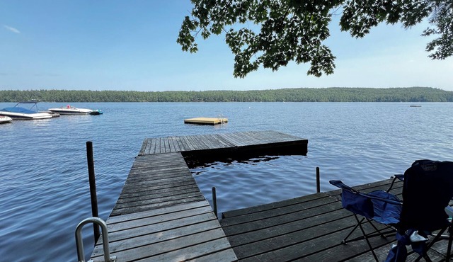 4BR apartment with waterfront access