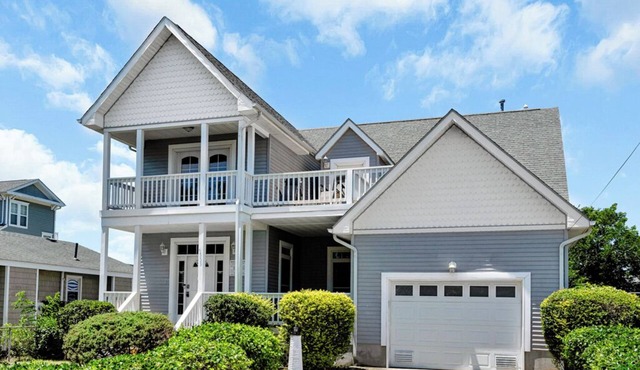 4BR Beach Retreat 2 Suites Dogs Welcome