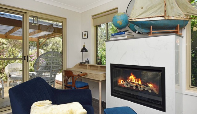 4BR Cottage w/Firepit & Pool Table