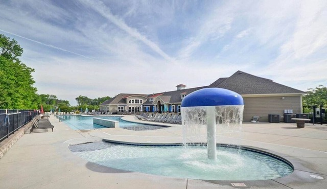 4BR Fam Villa Near Bethany Beach w/Pool Sleeps 10
