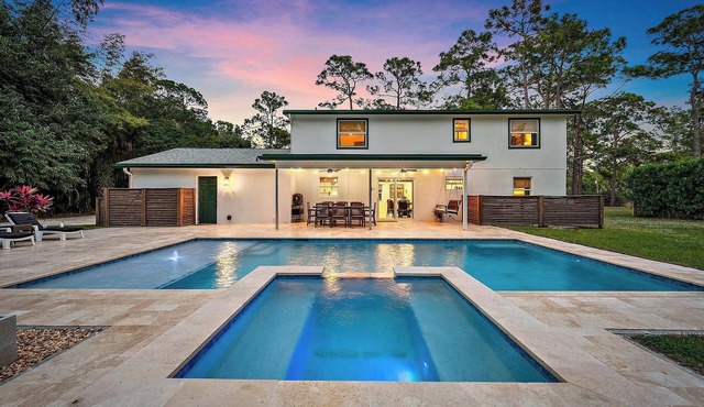 4BR Family Home w/Pool, Spa/Cold Plunge & Game Room in Jupiter Farms