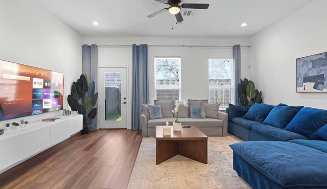 4BR Family Retreat | Close to Downtown&The Heights