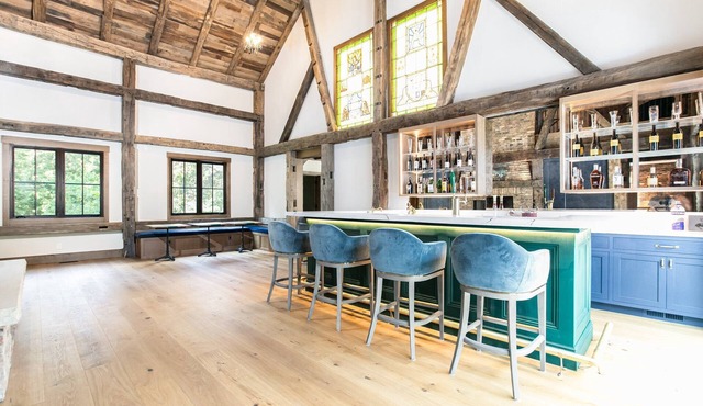 4BR Fr. Sorin's House w/Pool and Paddle Tennis