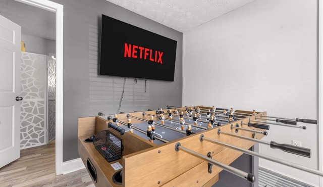 4BR Game Console Grill Backyard Near Fort Moore