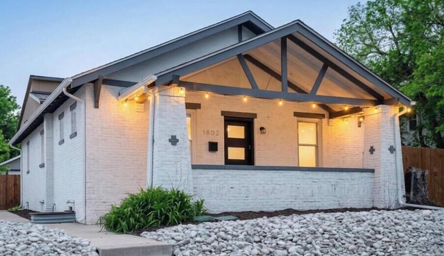 4BR Highlands Home - Modern Style & Comfort