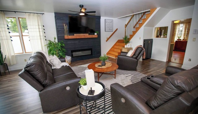 4BR Home Amish Country Fire Pit Near Penn State & Juniata College