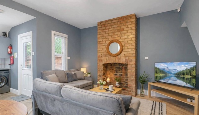 4BR Home Perfect for Professionals