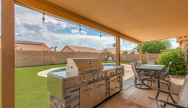 4BR Home w/Heated Pool in Prime Location