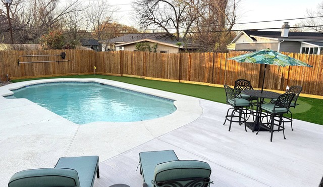 4BR Home with Pool, Golf, Game Room, Fire Pit, Near Stadium & DFW