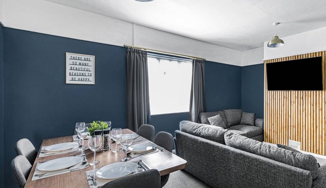 4BR House | Large garden