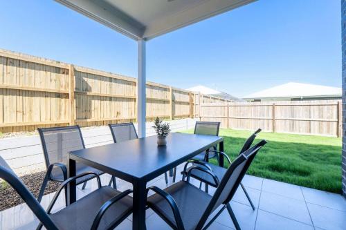 4BR House Tulipa - Brand New Family Home at Greenbank