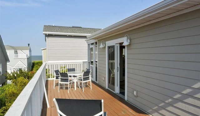 4BR House w/Deck | Close to Beach!