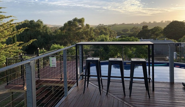 4br house with pool in quiet spot (sleeps 10)