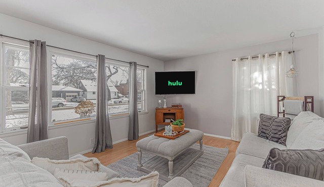 4BR I 5 mins to FargoDome, Games, King, Garage