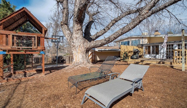 4BR in COS | Patio Deck, BBQ, PingPong, Basketball
