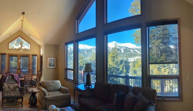 4Br in the heart of Breck with stunning views