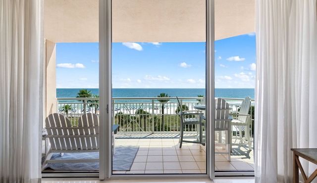 4BR Indigo East 406-Luxurious Beach Front Views