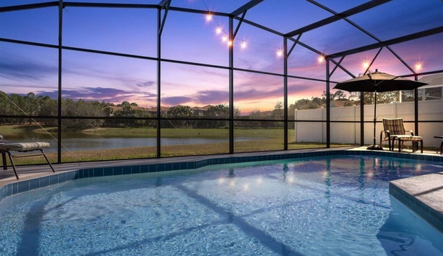 4BR Kissimmee Home w/Pool & Lake View – Near to Disney - A Family Favorite!