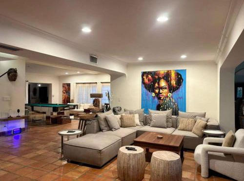 4BR Lakefront Bali Vibes in Miami with Self Check in
